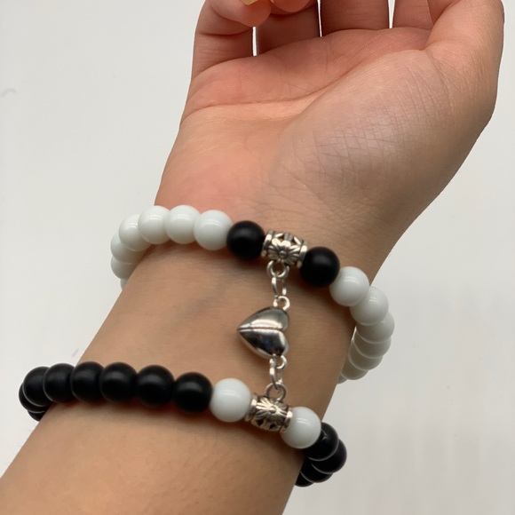 Heart Couple’s Bracelet - Picture 3 of 7